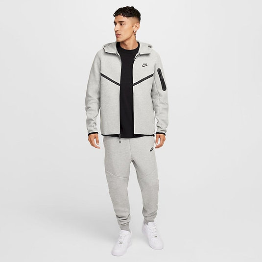 Tech Fleece · Grey